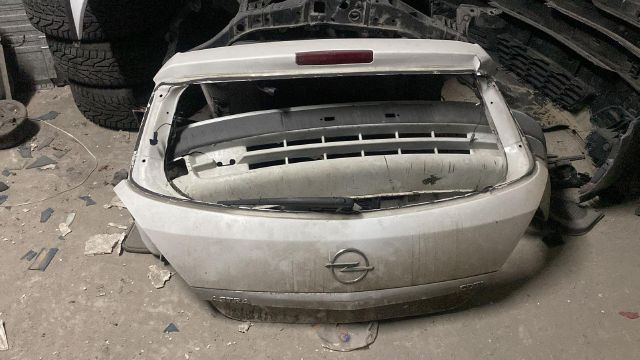 OPEL ASTRA ÇIKMA YEDEK PARÇA ARKA KAPAK_B74